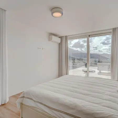 Βίλα Villa Specter Pool Private